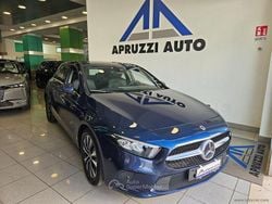 Blu/azzurro Usata 2022 Mercedes A180 Tre volumi | 23.200 € (Buon prezzo)