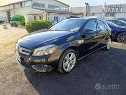 Nero Usata 2015 Mercedes A180 Executive Tre volumi | 12.900 € (Buon prezzo)