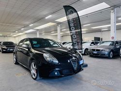 Nero Usata 2012 Alfa Romeo Giulietta Exclusive Tre volumi | 6900 € (Buon prezzo)