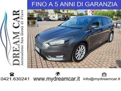 Grigio Usata 2017 Ford Focus Station wagon | 6990 € (Buon prezzo)