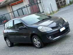 Grigio Usata 2006 Renault Clio II Tre volumi | 2200 € (Ottimo prezzo)