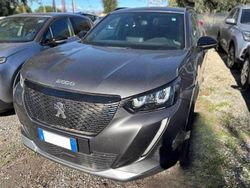 Grigio platino Usata 2023 Peugeot 2008 Allure SUV | 17.250 € (Buon prezzo)