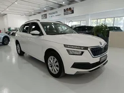 Bianco(met.) Usata 2021 Skoda Kamiq Ambition SUV | 16.400 € (Buon prezzo)