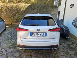Bianco Usata 2020 Lexus NX300h Luxury Line SUV | 26.600 € (Buon prezzo)