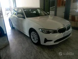 Bianco Usata 2019 BMW 318 Advantage Tre volumi | 22.000 € (Buon prezzo)