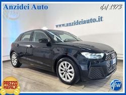 Amaranto pastello Usata 2024 Audi A1 Tre volumi | 25.490 € (Buon prezzo)