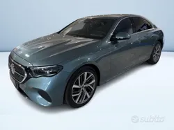 Nero Nuova 2025 Mercedes E220 Advanced Plus Tre volumi | 68.400 € (Buon prezzo)