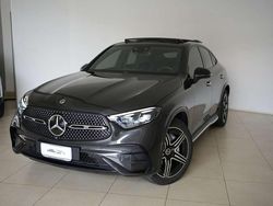 Nero cosmo Usata 2023 Mercedes GLC220 AMG Line Premium Plus Coupé | 62.990 € (Buon prezzo)