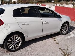Bianco Usata 2009 Fiat Bravo Due volumi | 3300 € (Molto cara)