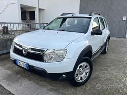 Bianco Usata 2012 Dacia Duster SUV | 5900 € (Buon prezzo)