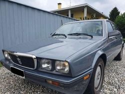 Grigio Usata 1989 Maserati 422 Tre volumi | 13.000 €