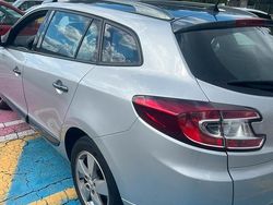 Usata 2009 Renault Mégane III Due volumi | 2500 € (Molto cara)