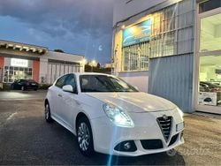 Bianco Usata 2010 Alfa Romeo Giulietta Due volumi | 3700 € (Super prezzo)