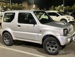 Usata 2004 Suzuki Jimny SUV | 7700 €