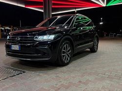 Nero Usata 2022 VW Tiguan Life SUV | 28.000 € (Buon prezzo)