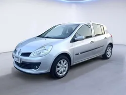 Argento Usata 2008 Renault Clio II LE Tre volumi | 2950 € (Ottimo prezzo)
