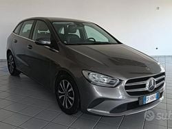 Marrone Usata 2021 Mercedes B180 Executive Monovolume | 18.900 € (Super prezzo)