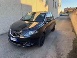 Nero Usata 2022 Lancia Ypsilon Gold Due volumi | 9700 € (Ottimo prezzo)