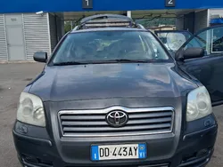 Usata 2006 Toyota Avensis Station wagon | 2300 € (Buon prezzo)