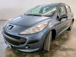 Blu Usata 2008 Peugeot 207 Tre volumi | 2900 € (Buon prezzo)