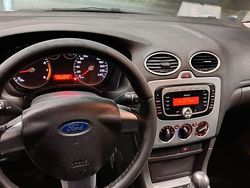 Grigio Usata 2007 Ford Focus Style Station wagon | 3200 € (Molto cara)