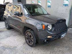 Grigio Usata 2018 Jeep Renegade SUV | 10.900 € (Cara)