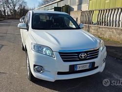 Bianco Usata 2011 Toyota RAV4 SUV | 9500 €