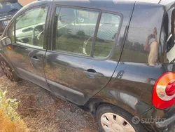 Nero Usata 2007 Renault Modus Dynamique Monovolume | 1300 € (Buon prezzo)