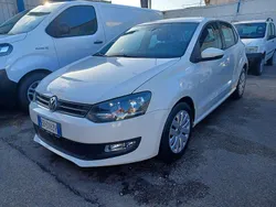 Bianco Usata 2010 VW Polo Trendline Tre volumi | 4900 € (Buon prezzo)
