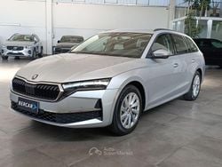 Argento Usata 2024 Skoda Octavia Executive Station wagon | 26.800 € (Buon prezzo)