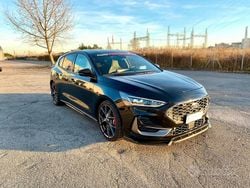 Nero Usata 2022 Ford Focus ST Tre volumi | 30.990 € (Buon prezzo)