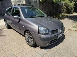 Bronzo Usata 2002 Renault Clio II Initiale Tre volumi | 1800 € (Buon prezzo)