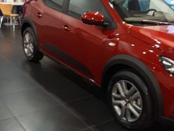 Rosso Usata 2022 Dacia Sandero Stepway Due volumi | 13.500 €