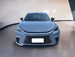 Grigio Usata 2024 Lexus LBX SUV | 37.500 € (Buon prezzo)