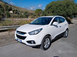 Bianco Usata 2012 Hyundai ix35 Style SUV | 9800 € (Molto cara)