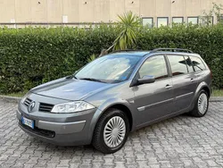 Nero Usata 2005 Renault Mégane II Luxe Tre volumi | 990 € (Ottimo prezzo)