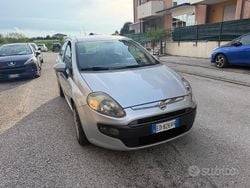 Grigio Usata 2011 Fiat Punto Evo S Due volumi | 2999 € (Ottimo prezzo)