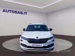 Bianco pastello Usata 2019 Skoda Karoq SportLine SUV | 18.900 € (Buon prezzo)