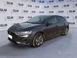 Grigio Usata 2022 Ford Focus ST Tre volumi | 18.900 € (Buon prezzo)