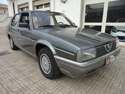 Grigio Usata 1986 Alfa Romeo 90 Super Tre volumi | 6900 €