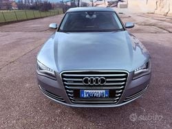 Grigio Usata 2012 Audi A8 Ambiente Tre volumi | 17.500 € (Buon prezzo)