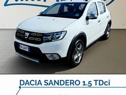 Bianco Usata 2018 Dacia Sandero Tre volumi | 10.900 € (Cara)