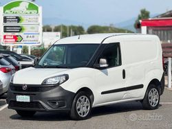 Bianco pastello Usata 2020 Fiat Doblò Lounge Monovolume | 7900 € (Super prezzo)