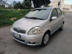 Argento Usata 2005 Toyota Yaris Sol Due volumi | 2790 € (Buon prezzo)