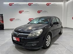 Nero Usata 2006 Opel Astra Club Tre volumi | 2990 € (Cara)