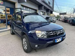 Blu pastello Usata 2017 Dacia Duster Lauréate SUV | 8900 € (Buon prezzo)