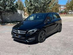 Nero Usata 2015 Mercedes B180 Monovolume | 10.000 € (Buon prezzo)