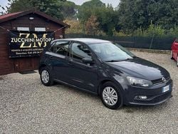 Grigio Usata 2016 VW Polo Trendline Tre volumi | 6990 € (Buon prezzo)