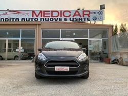Grigio Usata 2017 Ford Fiesta Titanium Due volumi | 10.500 € (Cara)