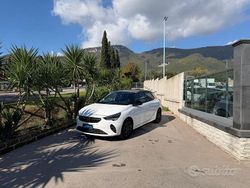 Bianco Usata 2022 Opel Blitz Edition Tre volumi | 13.500 €